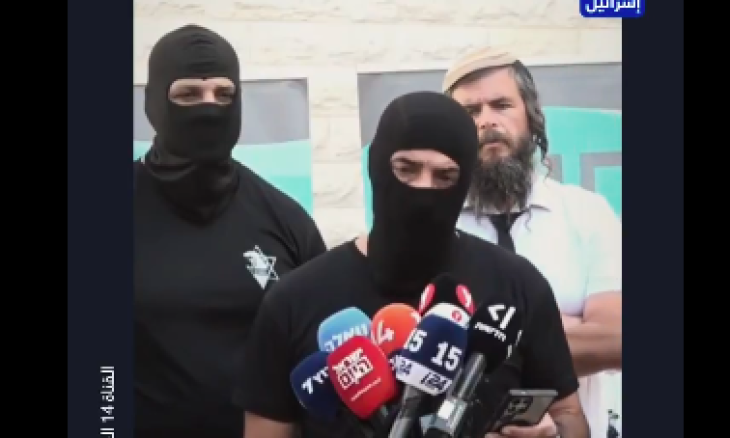 جنود إسرائيليون يدافعون عن تعذيبهم أسيرا فلسطينيا وتفاخرون بجريمتهم